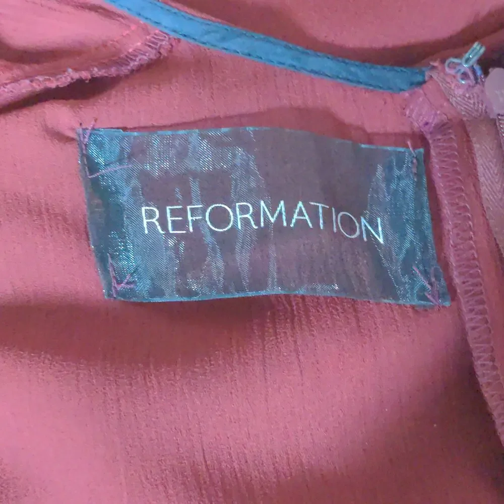 Reformation Burgundy Dress V-neck Fit and Flare Cap Sleeves S - Picture 7 of 9